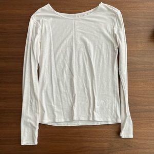 Lululemon top size 6 white.